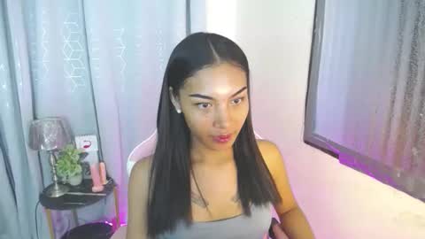 Snapshot of sweet_trishaxx chatting on September 2025 07:01:01 AM Trisha online show from September 2025 07:01:01 AM
