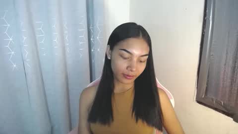 Snapshot of sweet_trishaxx chatting on October 2025 10:57:02 AM Trisha online show from October 2025 10:57:02 AM