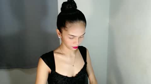 Snapshot of sweet_tyla chatting on November 2025 02:57:01 AM sweet_tyla online show from November 2025 02:57:01 AM