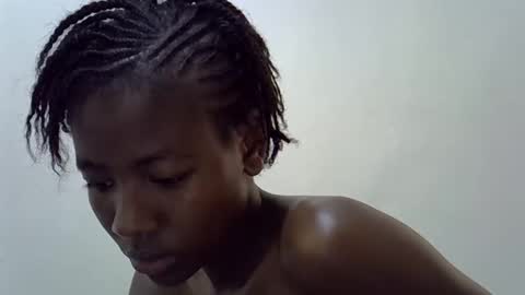 Snapshot of sweet_vee1 chatting on February 2026 10:25:01 AM Princess vee online show from February 2026 10:25:01 AM