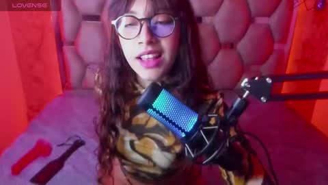 sweet_venus4 online show from February 2025 05:28:01 PM