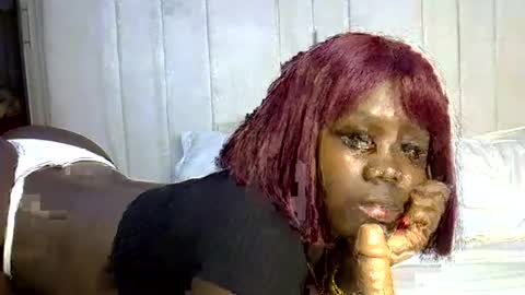 sweetrhennoh online show from July 2026 05:52:01 PM