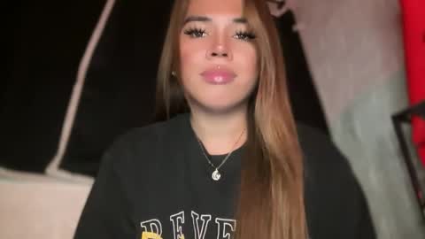 Snapshot of sweetalexa19 chatting on December 2024 12:22:01 PM alexa your one and only queen online show from December 2024 12:22:01 PM