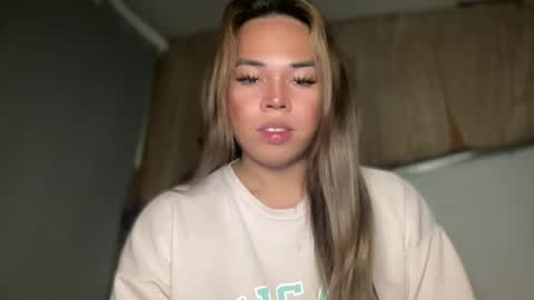 Snapshot of sweetalexa19 chatting on October 2025 08:52:02 PM alexa your one and only queen online show from October 2025 08:52:02 PM