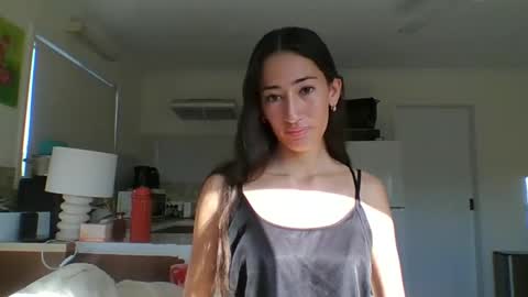 Amelia online show from May 2026 10:15:02 PM