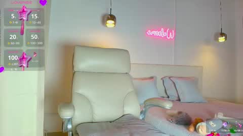 Snapshot of sweetandreagil chatting on February 2025 04:44:01 PM Andrea Cheryl GiLandreagil80 In Instagram online show from February 2025 04:44:01 PM