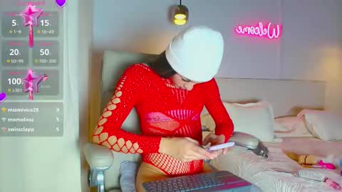 Snapshot of sweetandreagil chatting on March 2025 01:48:01 AM Andrea Cheryl GiLandreagil80 In Instagram online show from March 2025 01:48:01 AM
