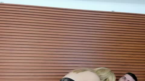 sweetandwilld online show from June 2026 07:37:02 PM
