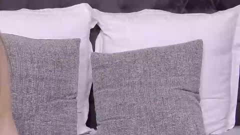 Anisia online show from September 2025 06:54:01 PM