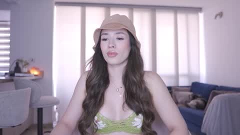 Camila online show from February 2026 06:26:02 PM