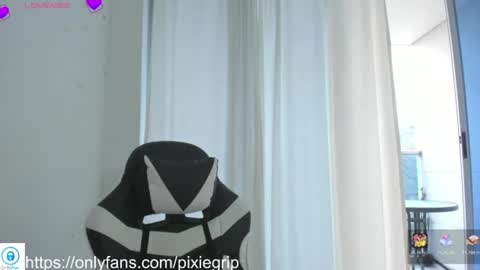 SweetAura0 0  online show from June 2026 12:51:02 PM