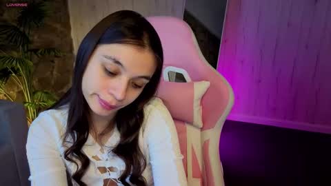 Snapshot of sweetblushie chatting on February 2026 01:02:02 AM Kim online show from February 2026 01:02:02 AM