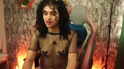 Salom independent model online show from April 2026 08:44:01 PM