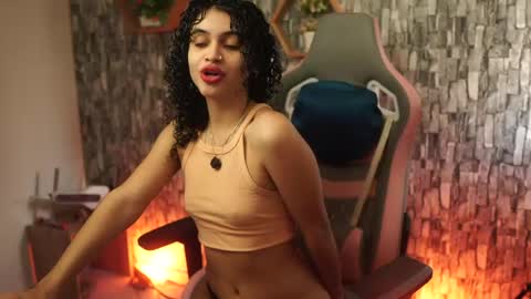 Salom independent model online show from May 2026 07:41:02 PM