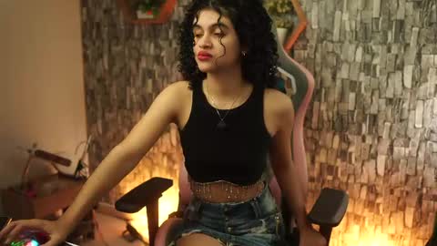 Salom independent model online show from June 2026 06:03:02 PM