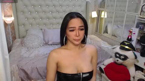 Carla online show from January 2025 05:37:01 AM