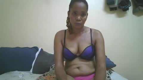 Snapshot of sweetcamgal chatting on February 2025 05:05:02 AM sweetcamgal online show from February 2025 05:05:02 AM