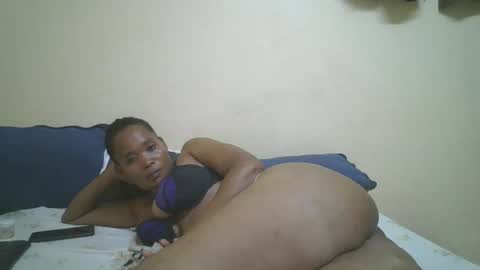 Snapshot of sweetcamgal chatting on February 2025 08:12:02 AM sweetcamgal online show from February 2025 08:12:02 AM