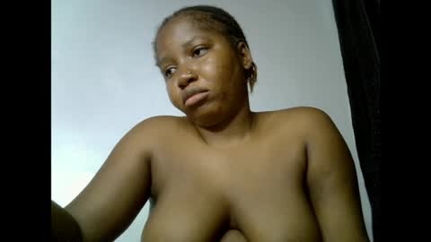 Snapshot of sweetcoochiex chatting on May 2026 11:05:02 AM sweetcoochiex online show from May 2026 11:05:02 AM