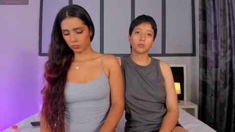 Eva Short hair girl  - Victoria Long red hair online show from June 2026 09:50:02 PM