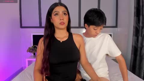 Eva Short hair girl  - Victoria Long red hair online show from July 2026 12:38:02 AM