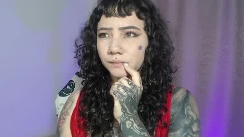       Independent model online show from May 2026 01:25:02 AM