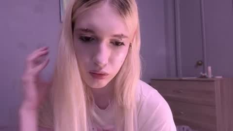 sweetcrystalll online show from July 2026 09:13:01 PM