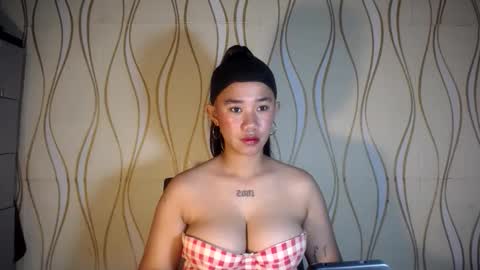 Danni online show from May 2026 01:52:01 PM