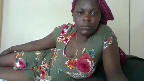 Snapshot of sweetdarkskin chatting on January 2025 02:04:02 AM CLARIS online show from January 2025 02:04:02 AM