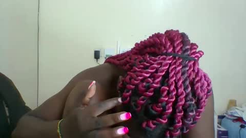 Snapshot of sweetdarkskin chatting on February 2025 09:53:02 PM CLARIS online show from February 2025 09:53:02 PM