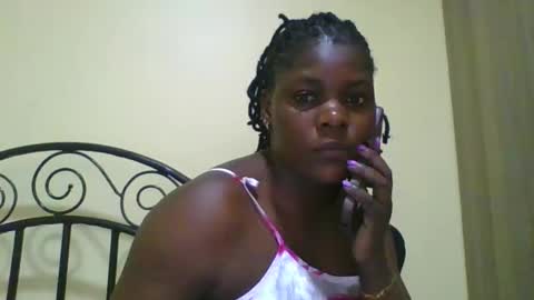 Snapshot of sweetdarkskin chatting on November 2025 11:00:01 AM CLARIS online show from November 2025 11:00:01 AM