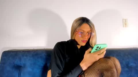 Snapshot of sweetdesaire chatting on February 2025 02:54:02 PM Amelia online show from February 2025 02:54:02 PM