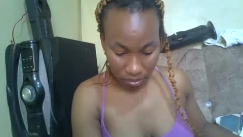 sweetdiva2012 online show from September 2025 07:42:01 AM