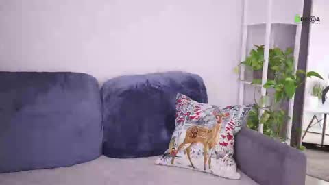 Snapshot of sweetdreamvic chatting on February 2025 08:18:01 AM Vicktorious online show from February 2025 08:18:01 AM