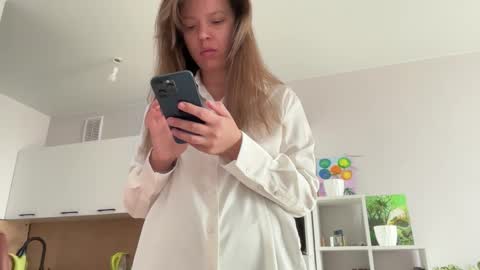 Snapshot of sweetdreamvic chatting on October 2025 07:29:01 AM Vicktorious online show from October 2025 07:29:01 AM