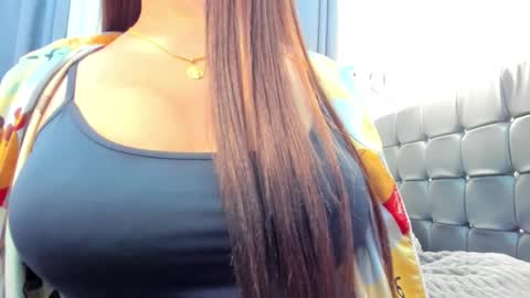 sweetest_one4 online show from December 2025 04:57:01 PM