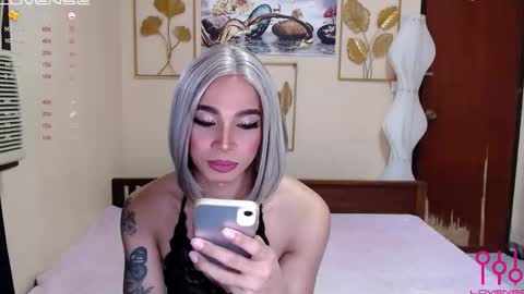 sweetkatniss online show from September 2025 02:35:01 AM