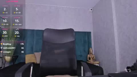 Fabiana online show from July 2026 11:43:01 PM
