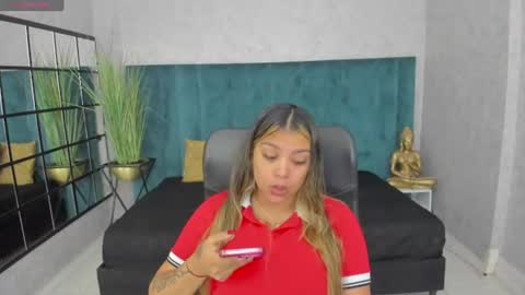 Fabiana online show from July 2026 07:09:01 PM