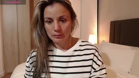 Snapshot of sweetfantasyy69 chatting on December 2024 11:06:02 PM sweef online show from December 2024 11:06:02 PM