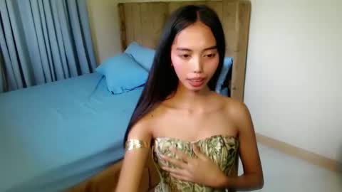 Snapshot of sweetgirl_daphne chatting on April 2026 06:19:01 AM sweetgirl_daphne online show from April 2026 06:19:01 AM