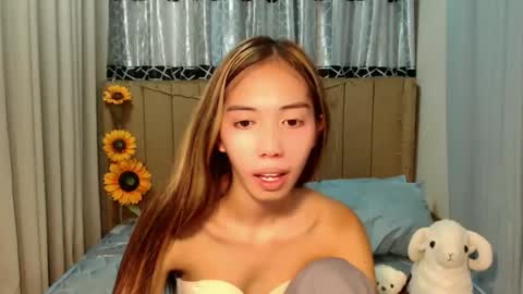 sweetgirl_daphne online show from July 2026 07:23:02 AM