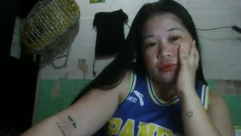 Snapshot of sweethot_asian chatting on November 2025 06:02:01 AM sweethot_asian online show from November 2025 06:02:01 AM
