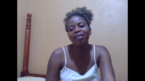 sweetib1 online show from February 2025 05:00:01 AM