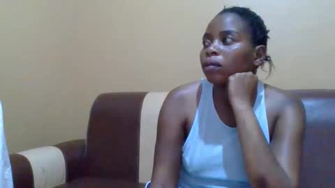 sweetib1 online show from November 2025 02:33:01 PM