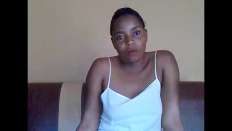 sweetib1 online show from November 2025 11:03:01 AM