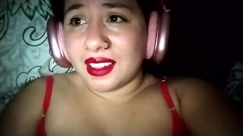 Snapshot of sweetie__annie chatting on March 2025 03:50:01 AM Ana Mara i cant Make noise My family is here online show from March 2025 03:50:01 AM