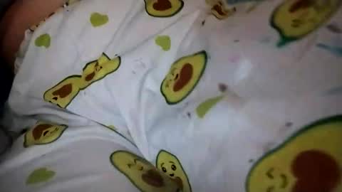 Snapshot of sweetie__annie chatting on October 2025 05:08:02 AM Ana Mara i cant Make noise My family is here online show from October 2025 05:08:02 AM