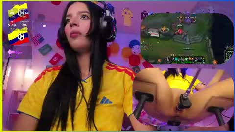 sweetie_cloe online show from June 2026 02:26:01 PM