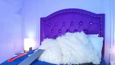 Snapshot of sweetie_foxxxx chatting on February 2026 03:02:02 AM violeta online show from February 2026 03:02:02 AM